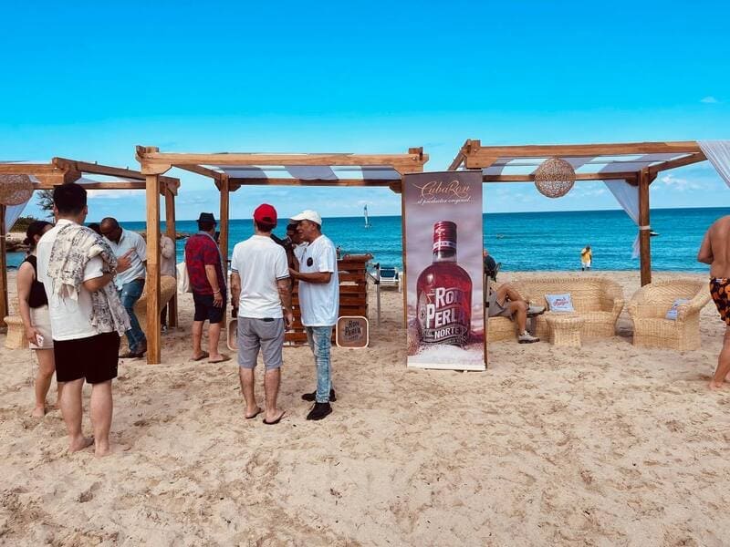 Blue lagoon cocktails