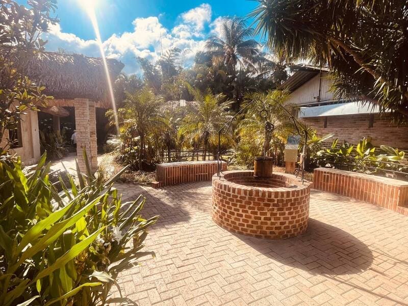 Torcedor rolling custom cigars