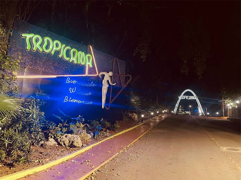 Tropicana show performance