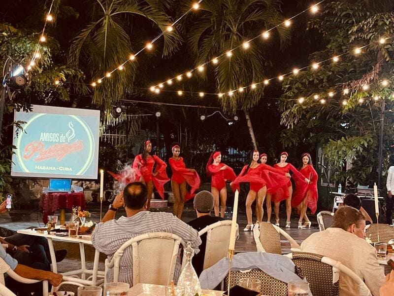 Evening atmosphere at La Casa de la Amistad